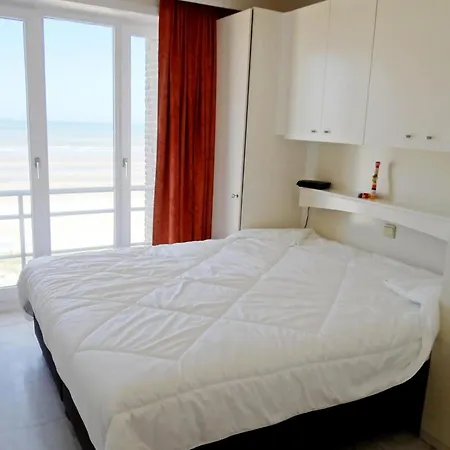 In With Terrace Apartament Nieuwpoort