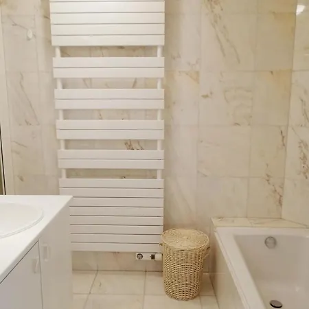 In With Terrace Apartment *